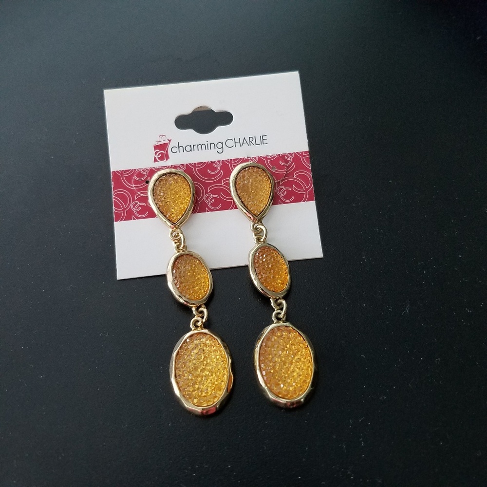 Teardrop earrings
